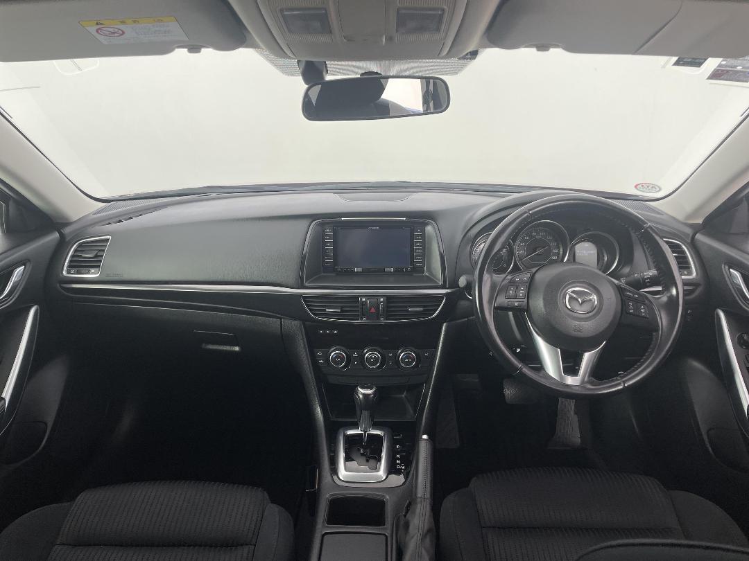 Photo '17' of Mazda Atenza