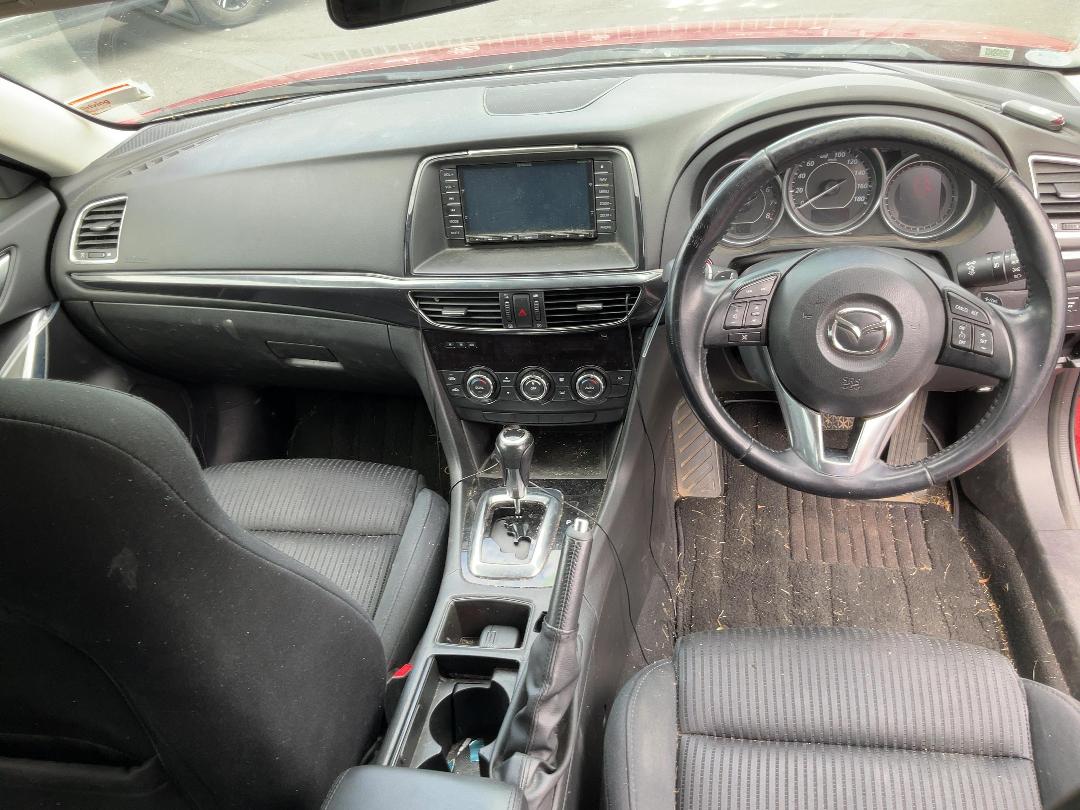 Photo '17' of Mazda Atenza