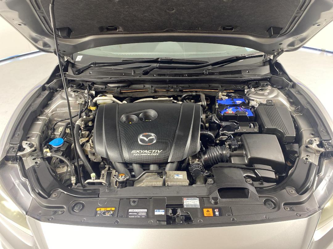 Photo '13' of Mazda Atenza