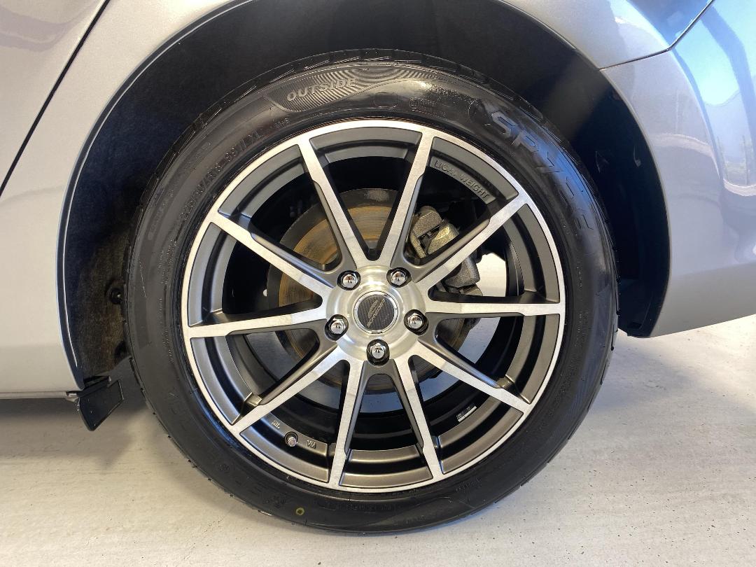 Photo '11' of Mazda Atenza