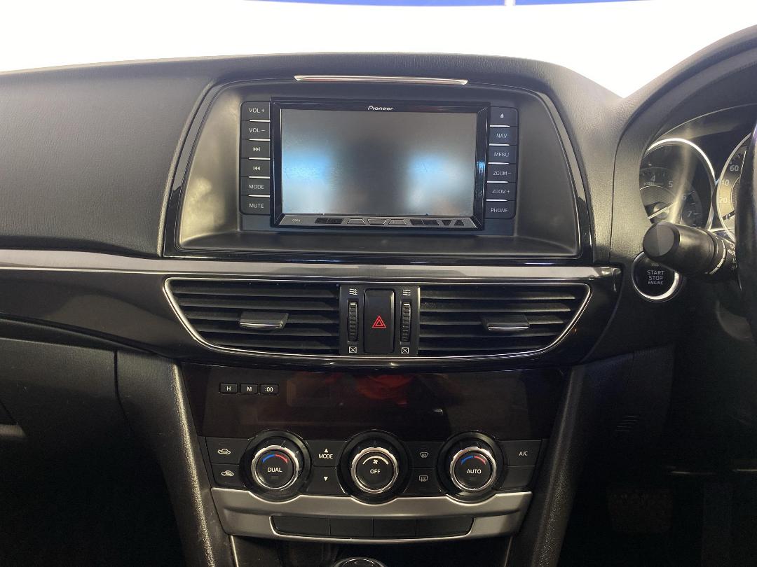 Photo '18' of Mazda Atenza