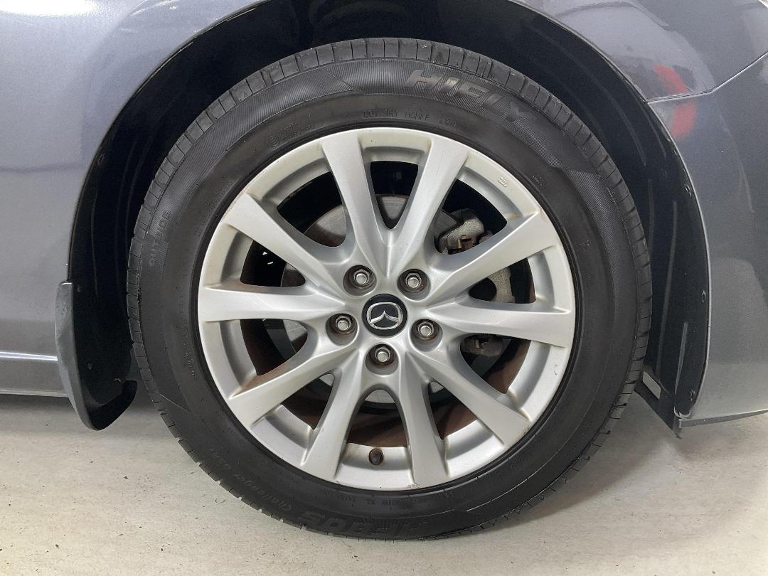 Photo '9' of Mazda Atenza