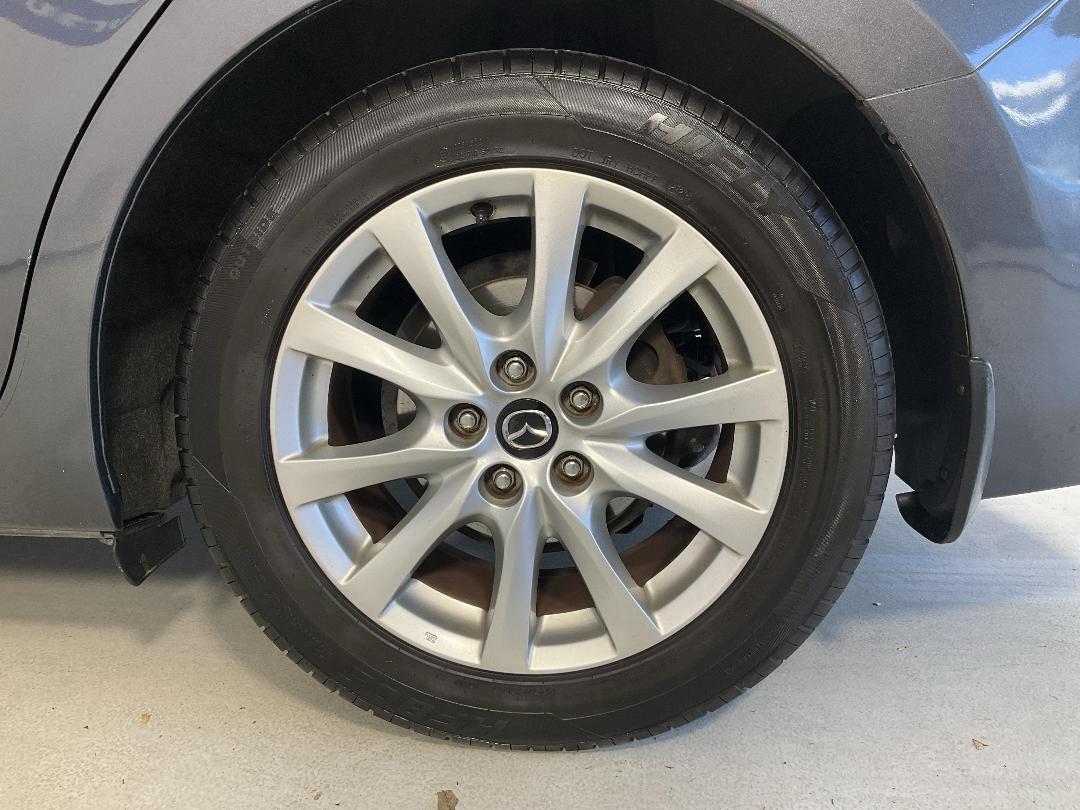 Photo '11' of Mazda Atenza