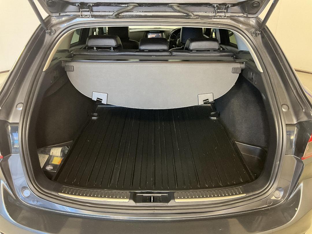 Photo '14' of Mazda Atenza