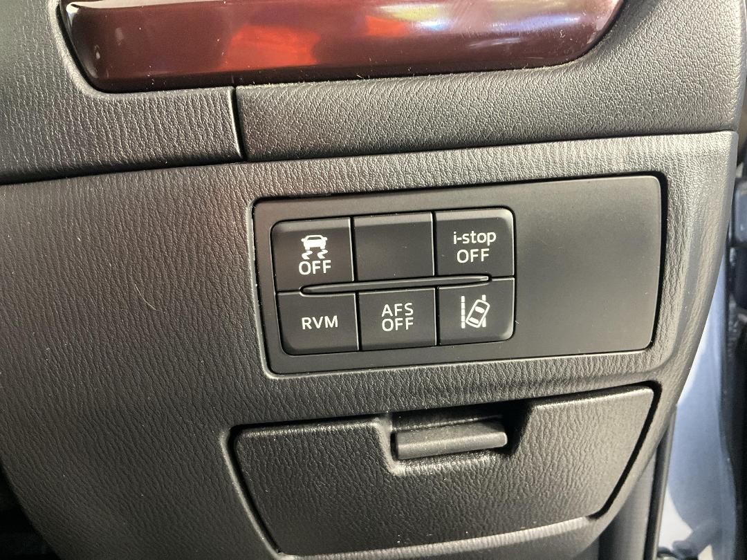 Photo '30' of Mazda Atenza