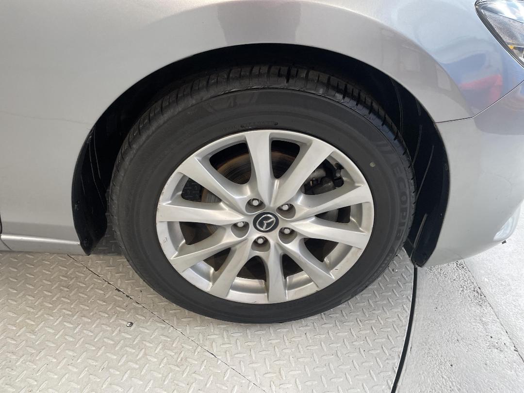 Photo '9' of Mazda Atenza