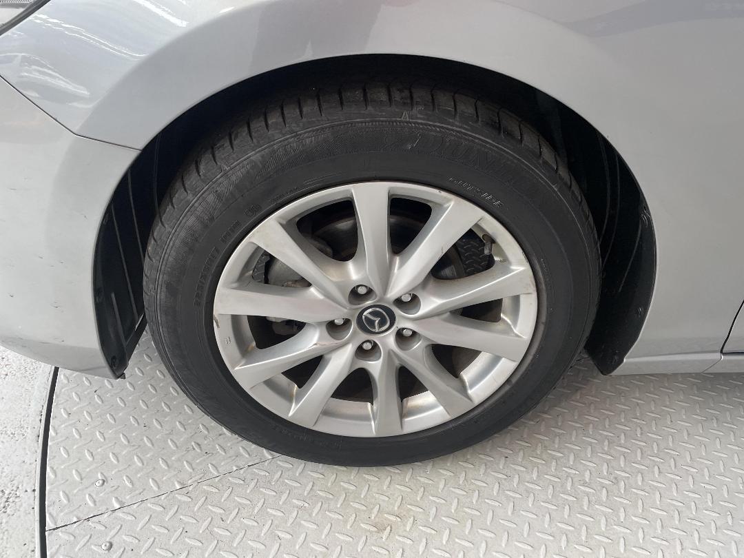 Photo '10' of Mazda Atenza