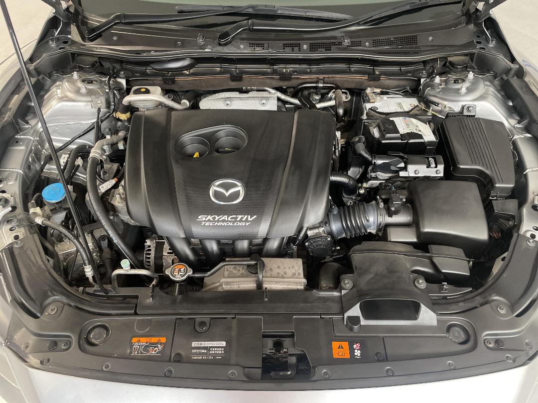 Photo '13' of Mazda Atenza