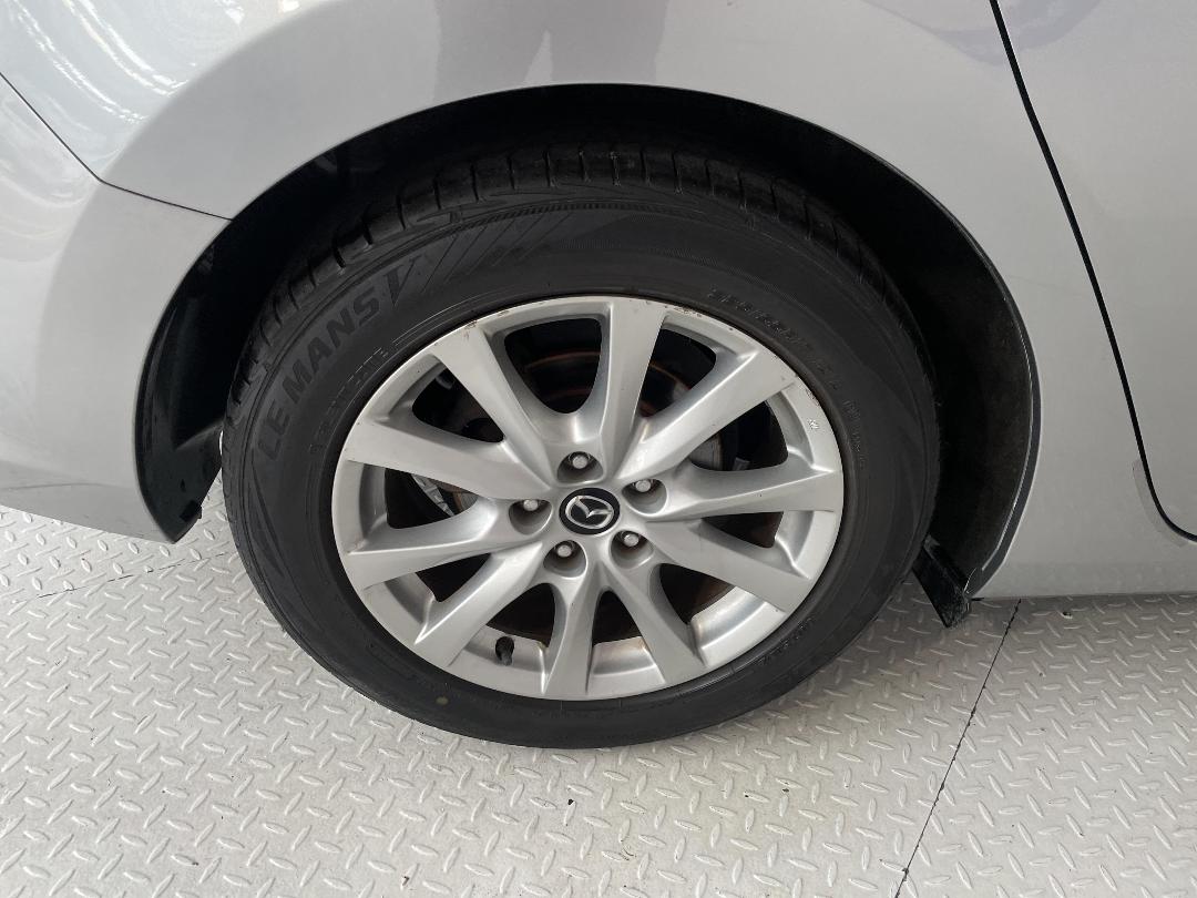 Photo '12' of Mazda Atenza