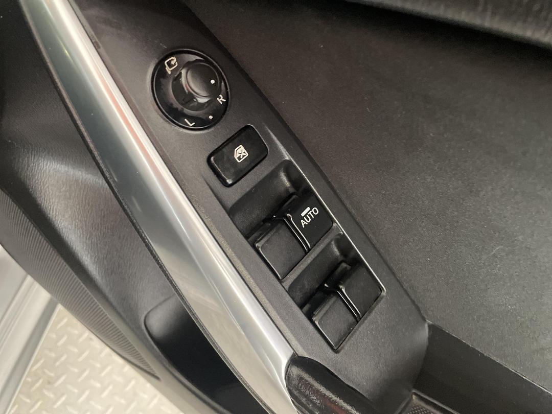 Photo '24' of Mazda Atenza