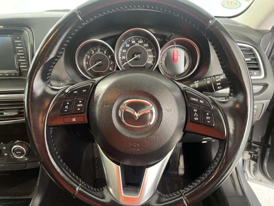 Photo '28' of Mazda Atenza