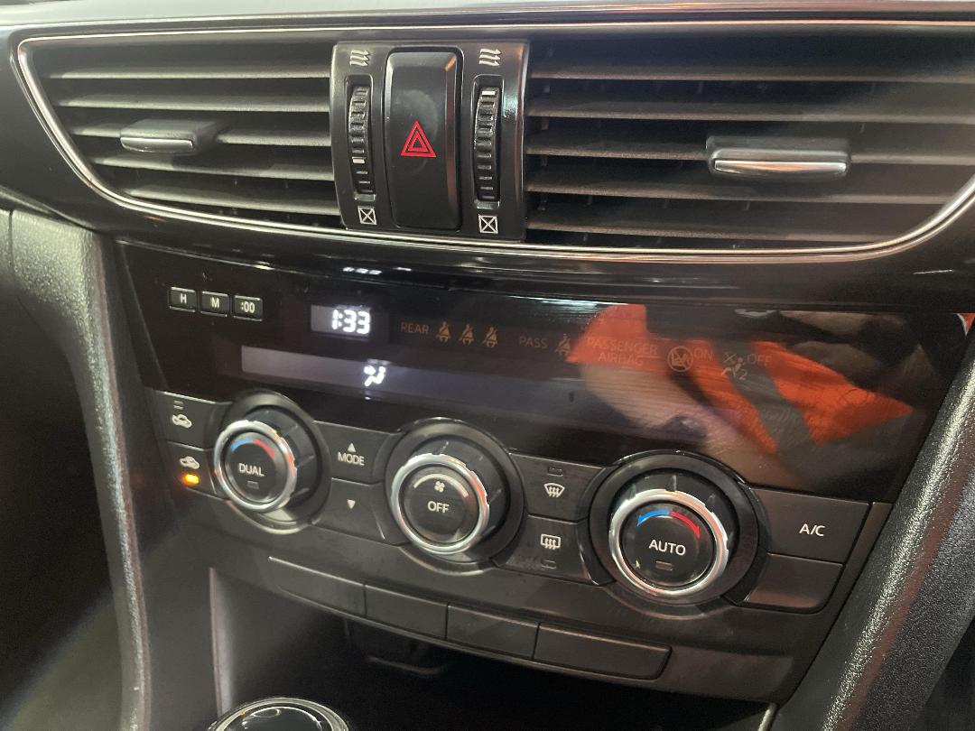 Photo '31' of Mazda Atenza