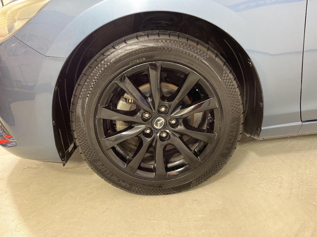 Photo '10' of Mazda Atenza