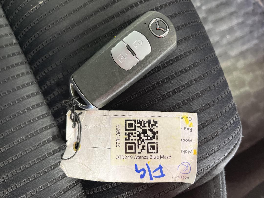 Photo '22' of Mazda Atenza