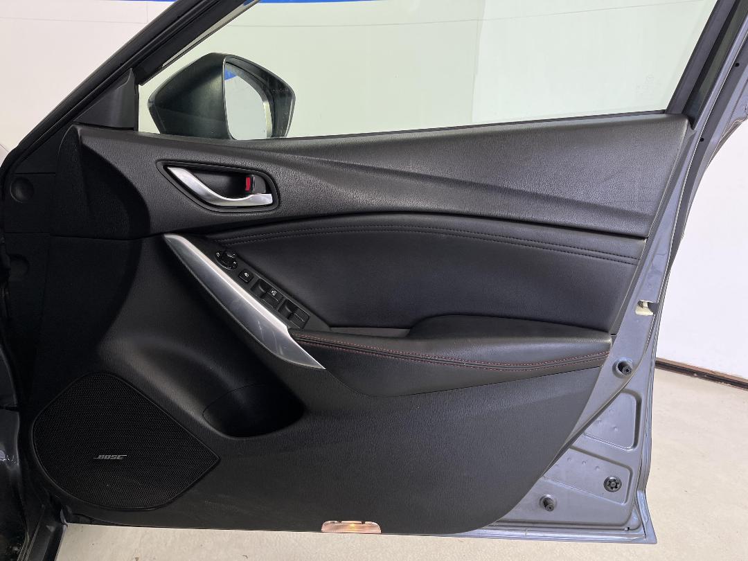 Photo '15' of Mazda Atenza Photo '15' of Mazda Atenza