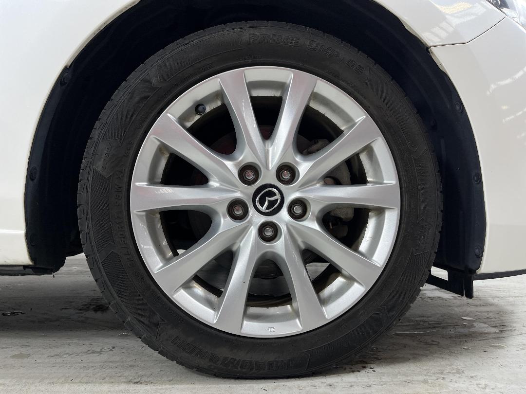 Photo '9' of Mazda Atenza