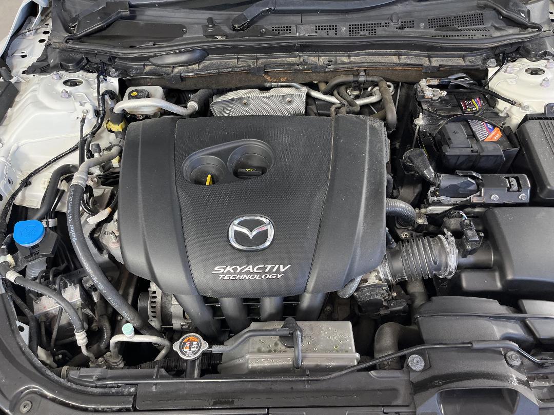 Photo '13' of Mazda Atenza