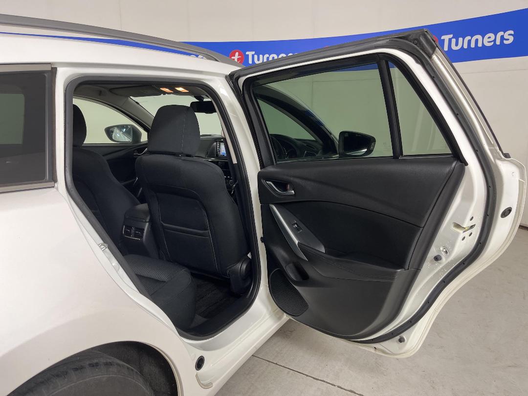 Photo '19' of Mazda Atenza