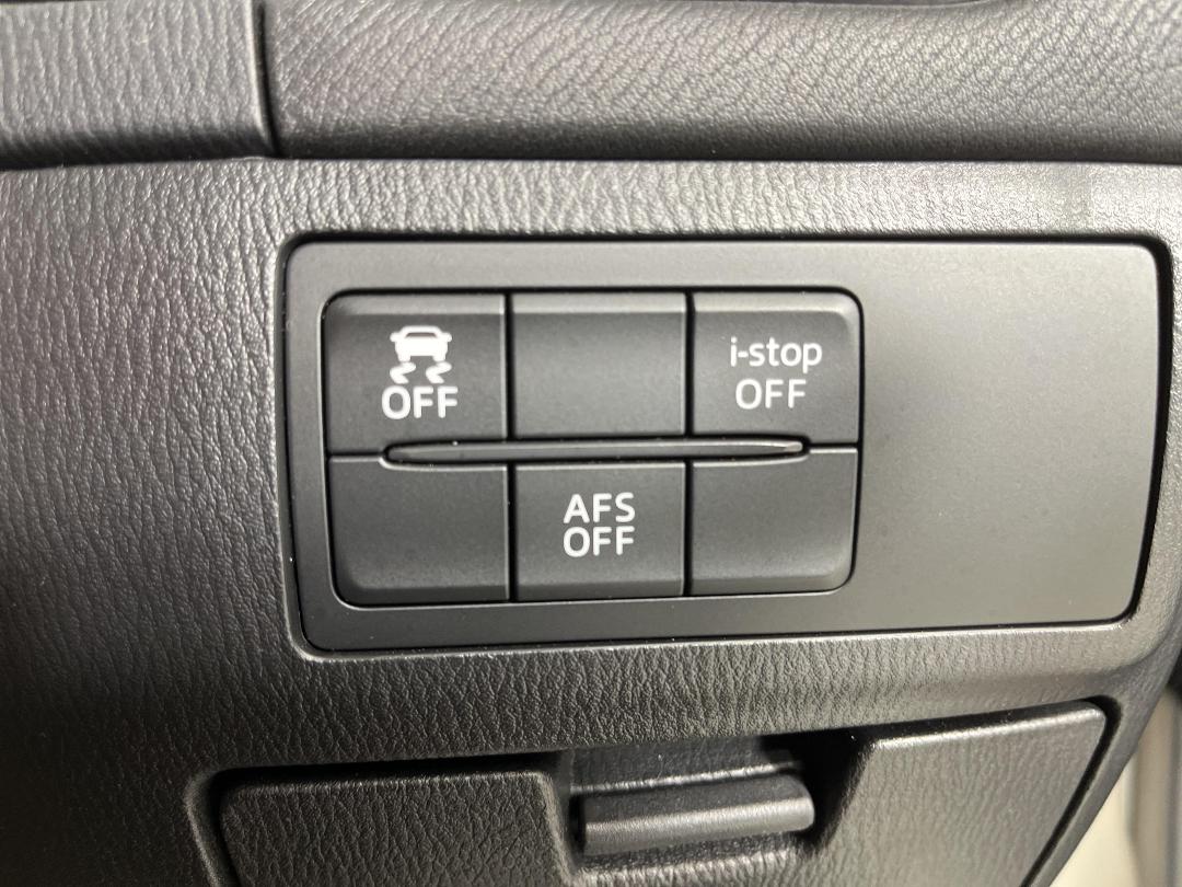 Photo '25' of Mazda Atenza