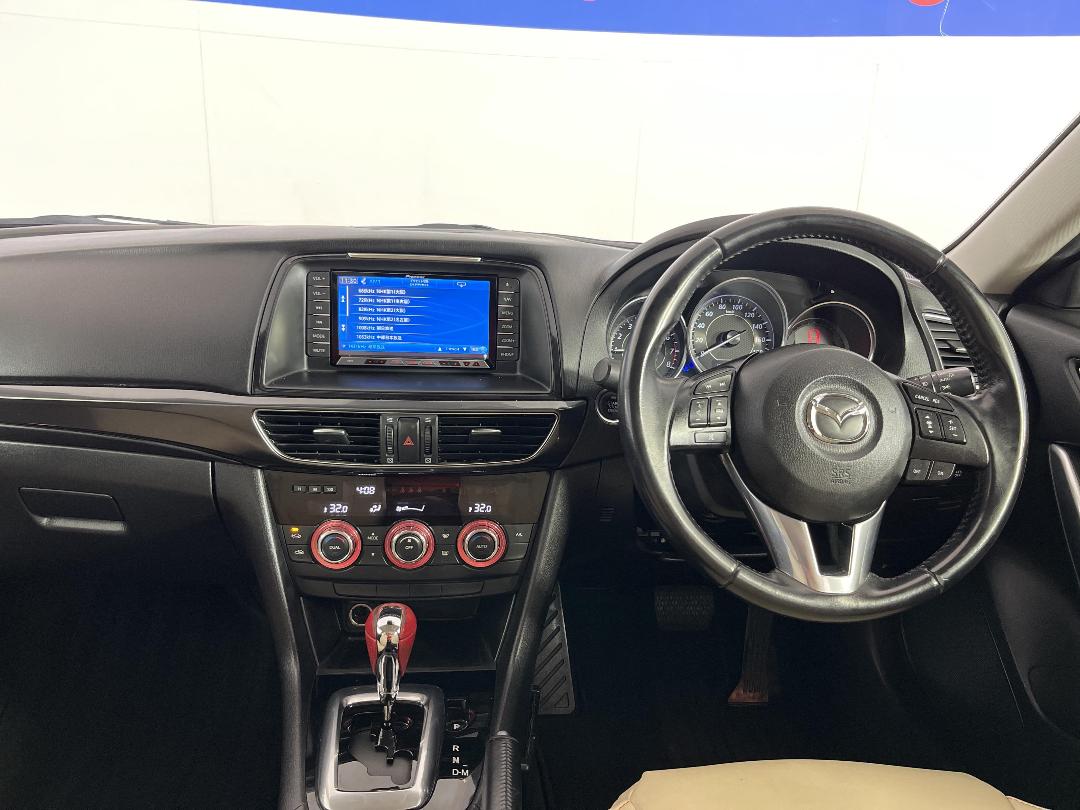 Photo '17' of Mazda Atenza Photo '17' of Mazda Atenza