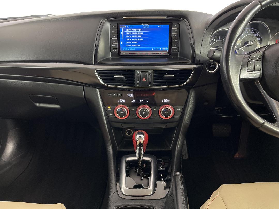 Photo '18' of Mazda Atenza Photo '18' of Mazda Atenza