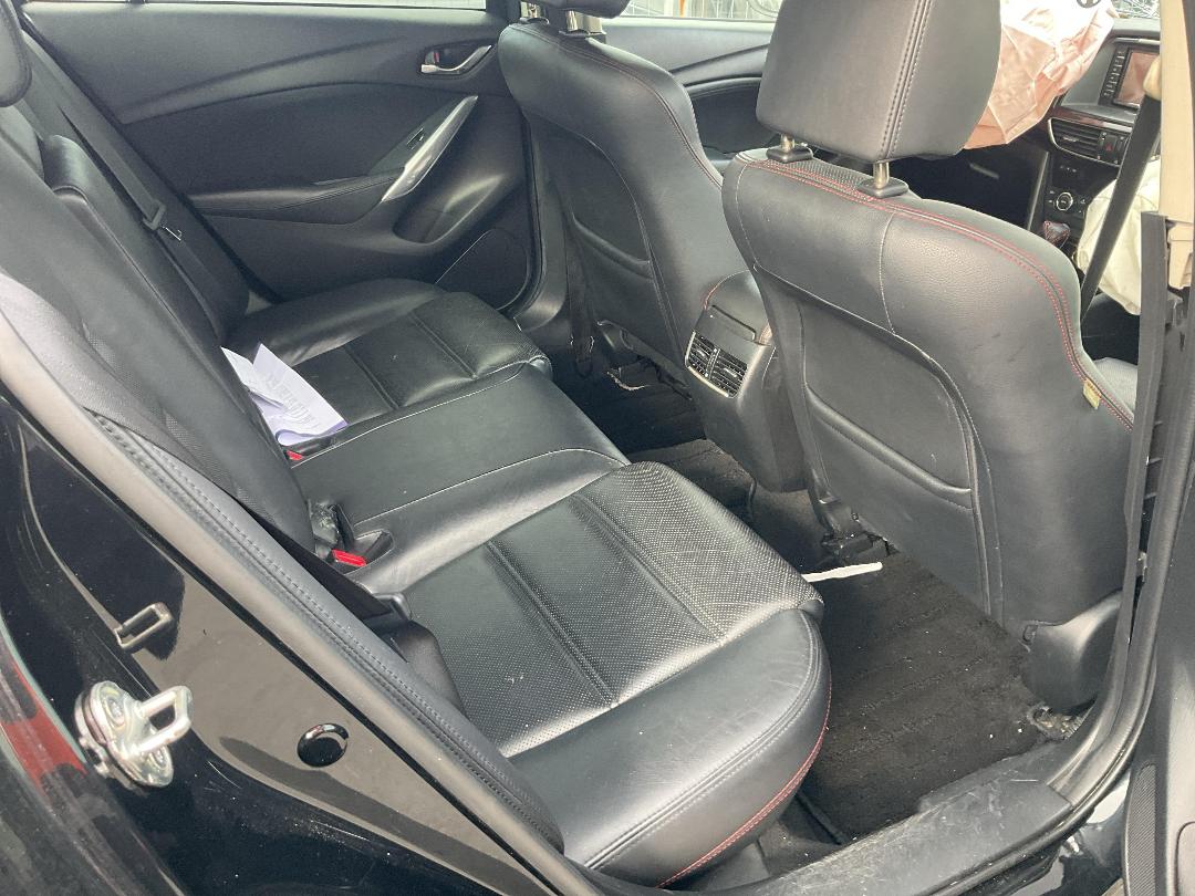 Photo '10' of Mazda Atenza