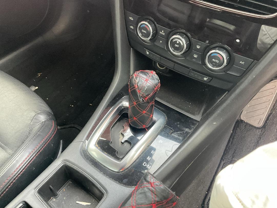 Photo '12' of Mazda Atenza