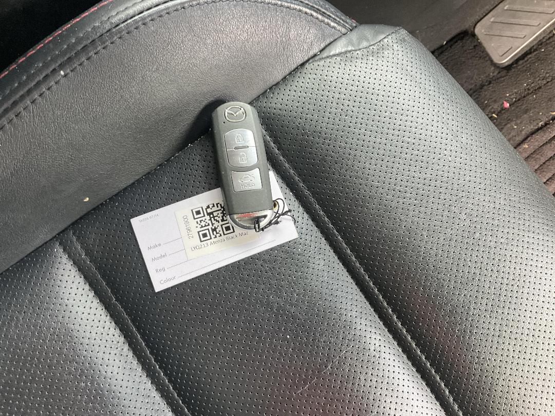 Photo '13' of Mazda Atenza