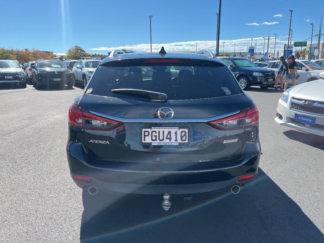 Photo '6' of Mazda Atenza