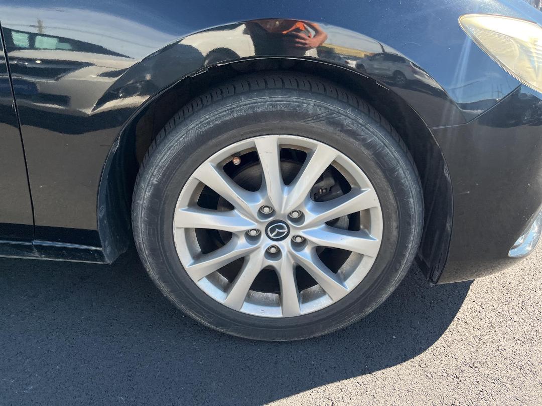 Photo '8' of Mazda Atenza