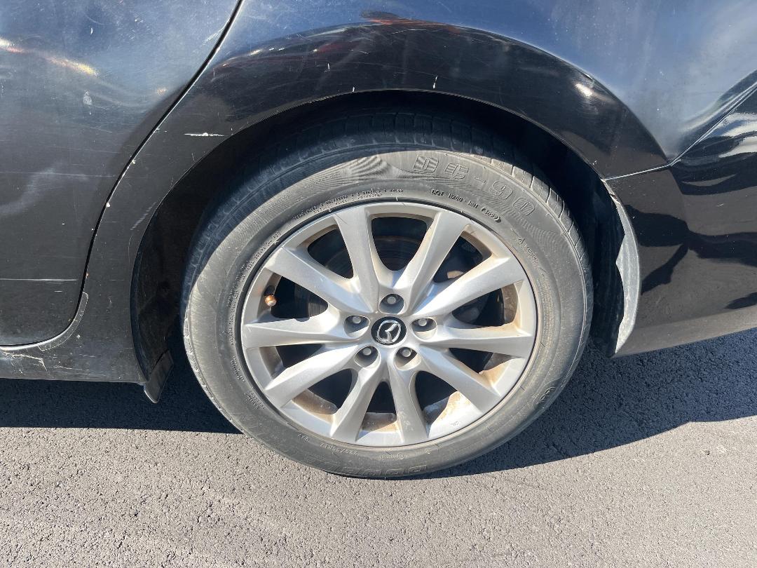 Photo '10' of Mazda Atenza