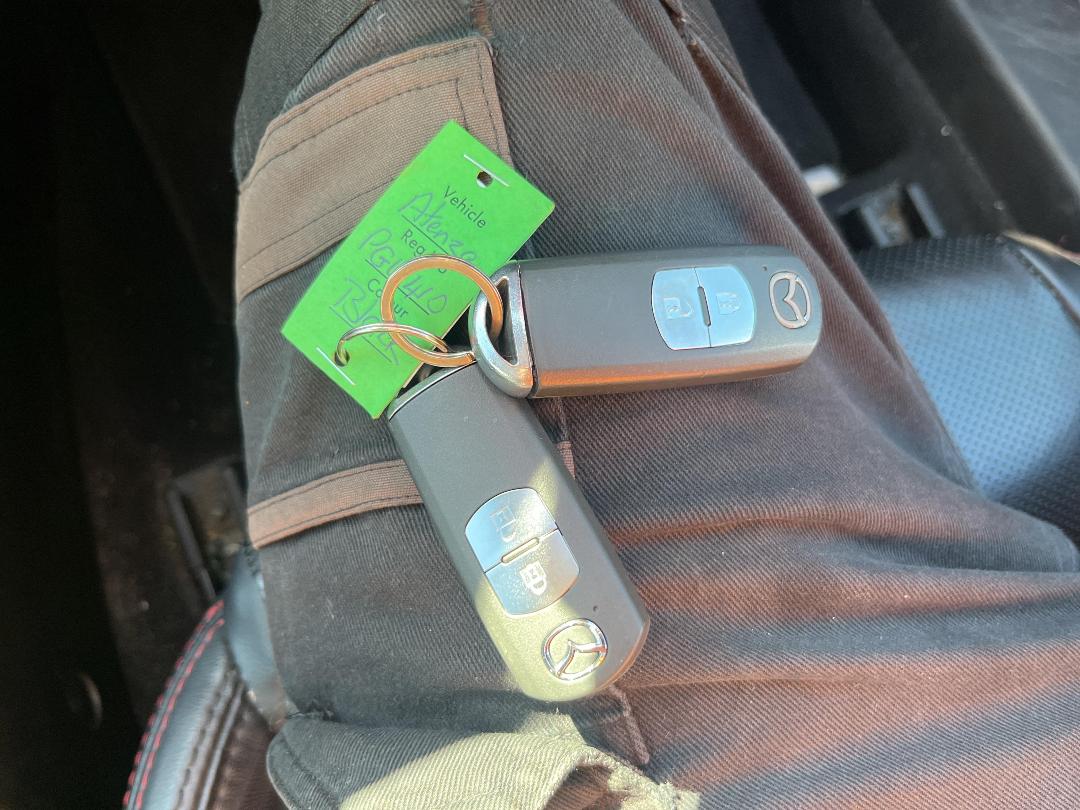 Photo '22' of Mazda Atenza