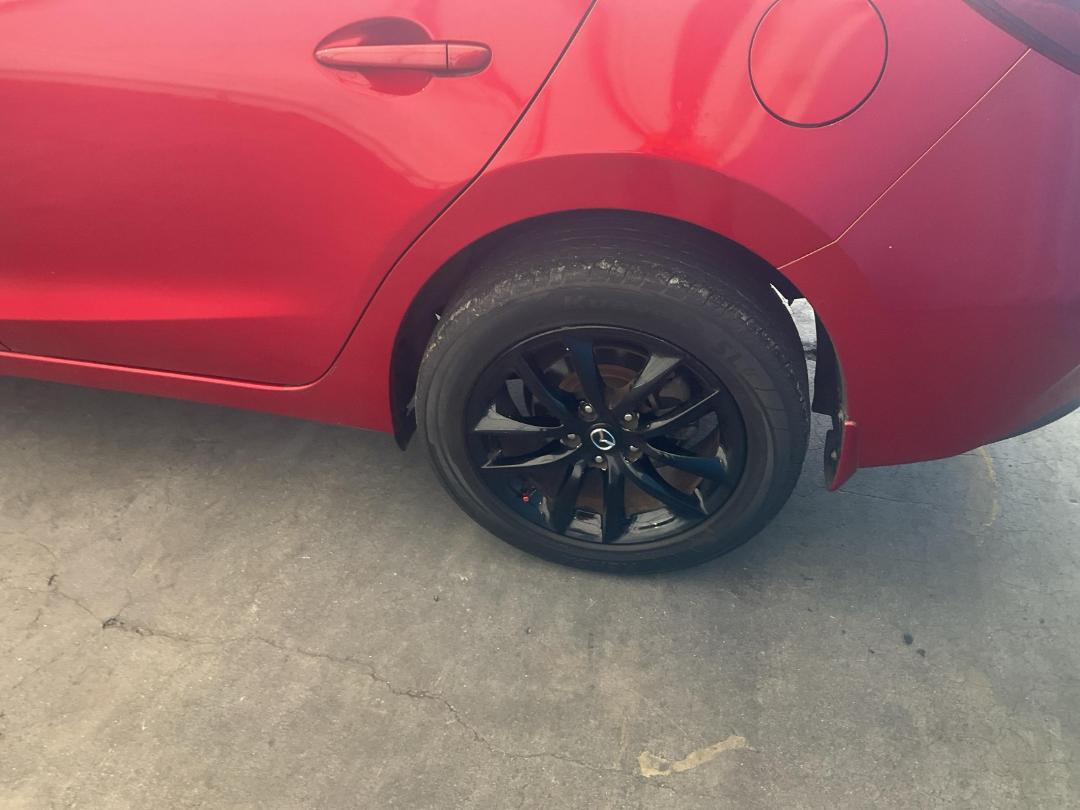 Photo '12' of Mazda Axela Photo '12' of Mazda Axela