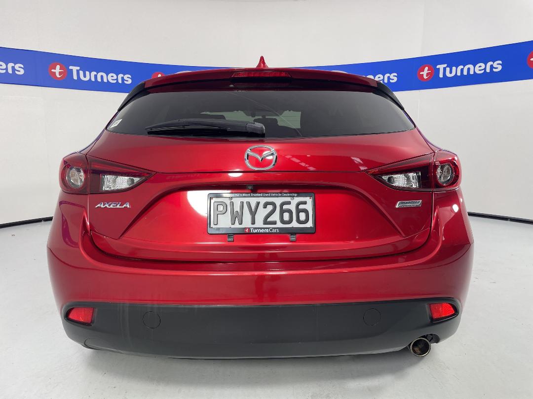 Photo '6' of Mazda Axela