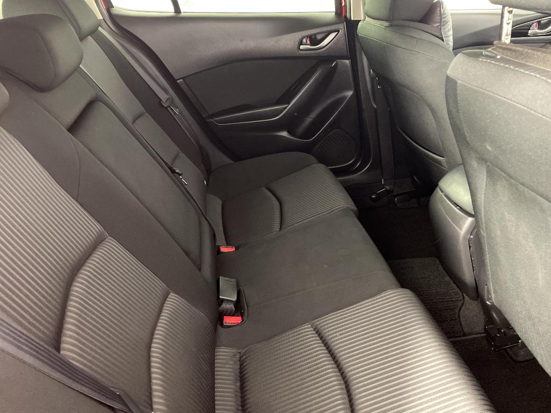 Photo '20' of Mazda Axela