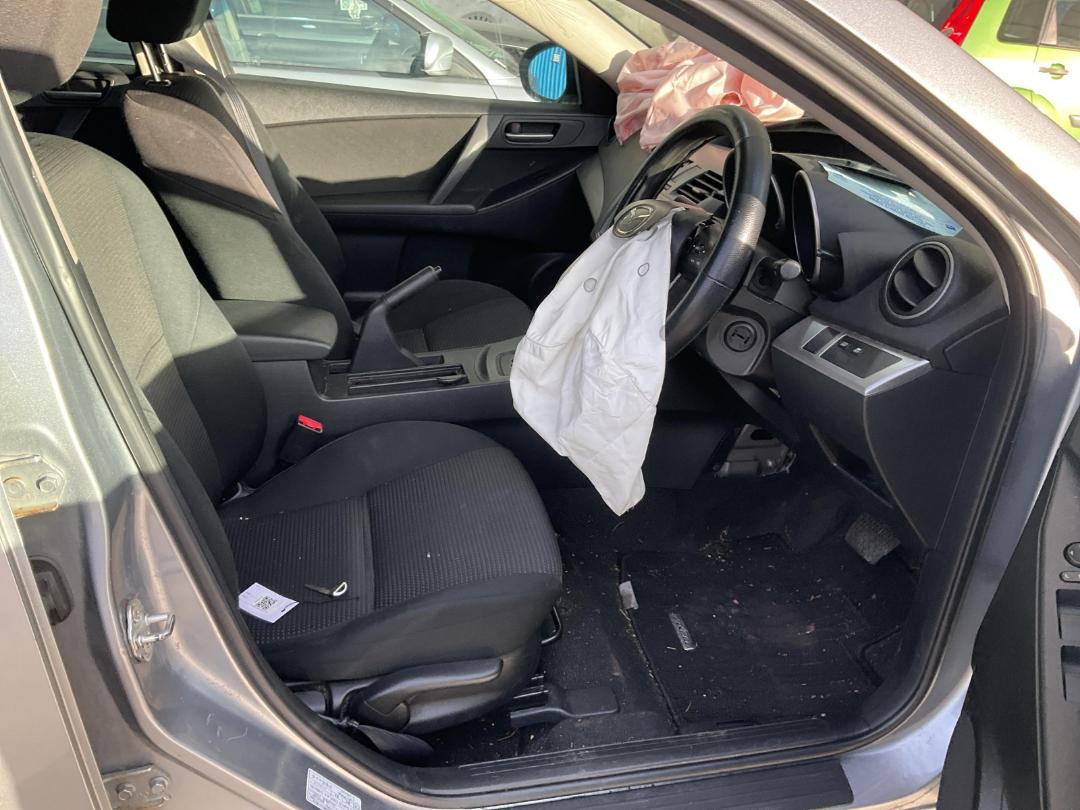 Photo '9' of Mazda Axela Photo '9' of Mazda Axela