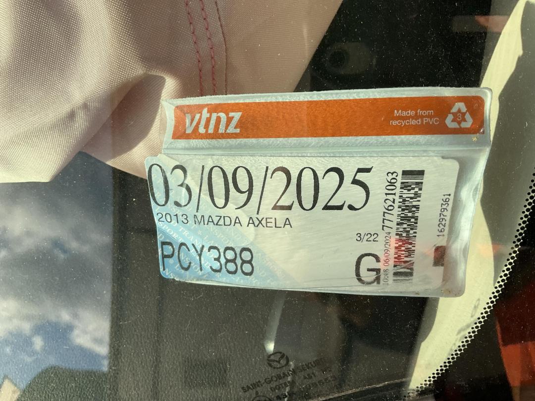 Photo '15' of Mazda Axela Photo '15' of Mazda Axela