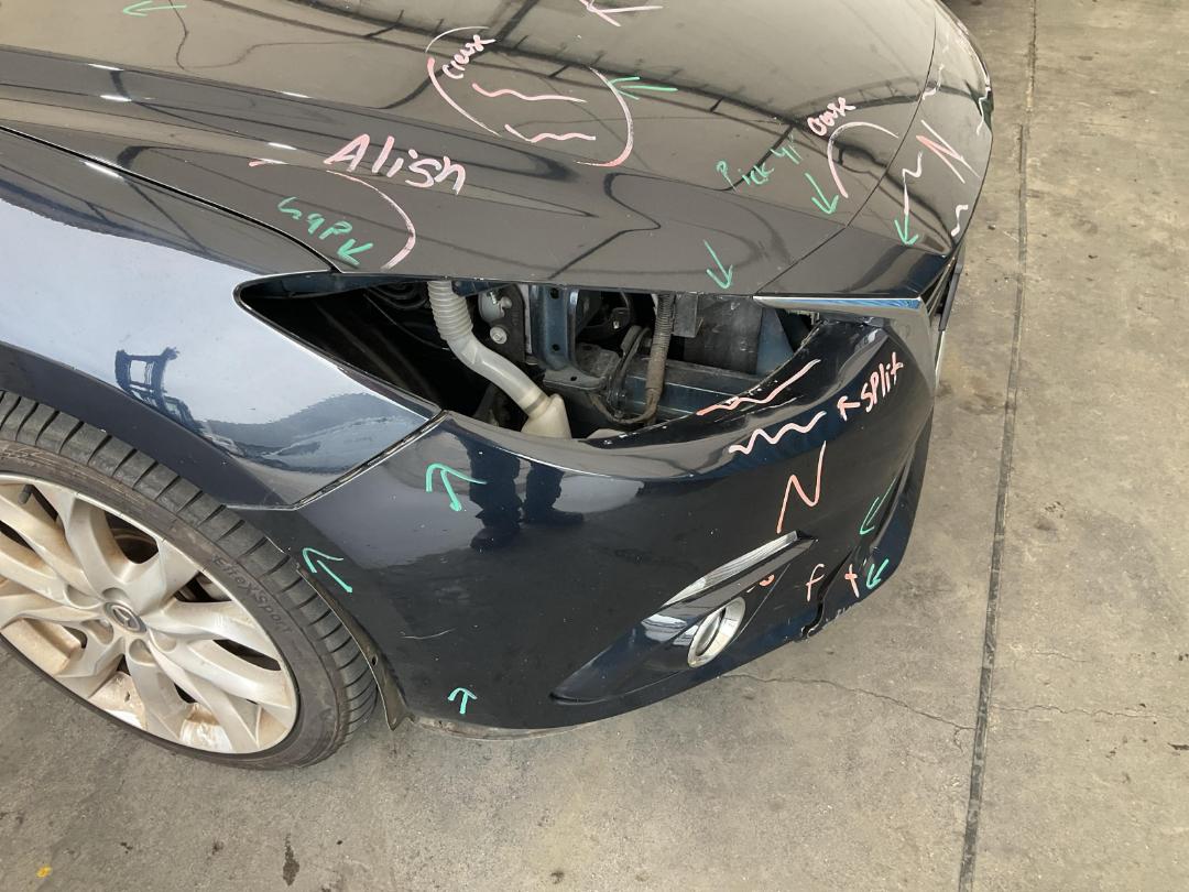 Photo '3' of Mazda Axela Photo '3' of Mazda Axela