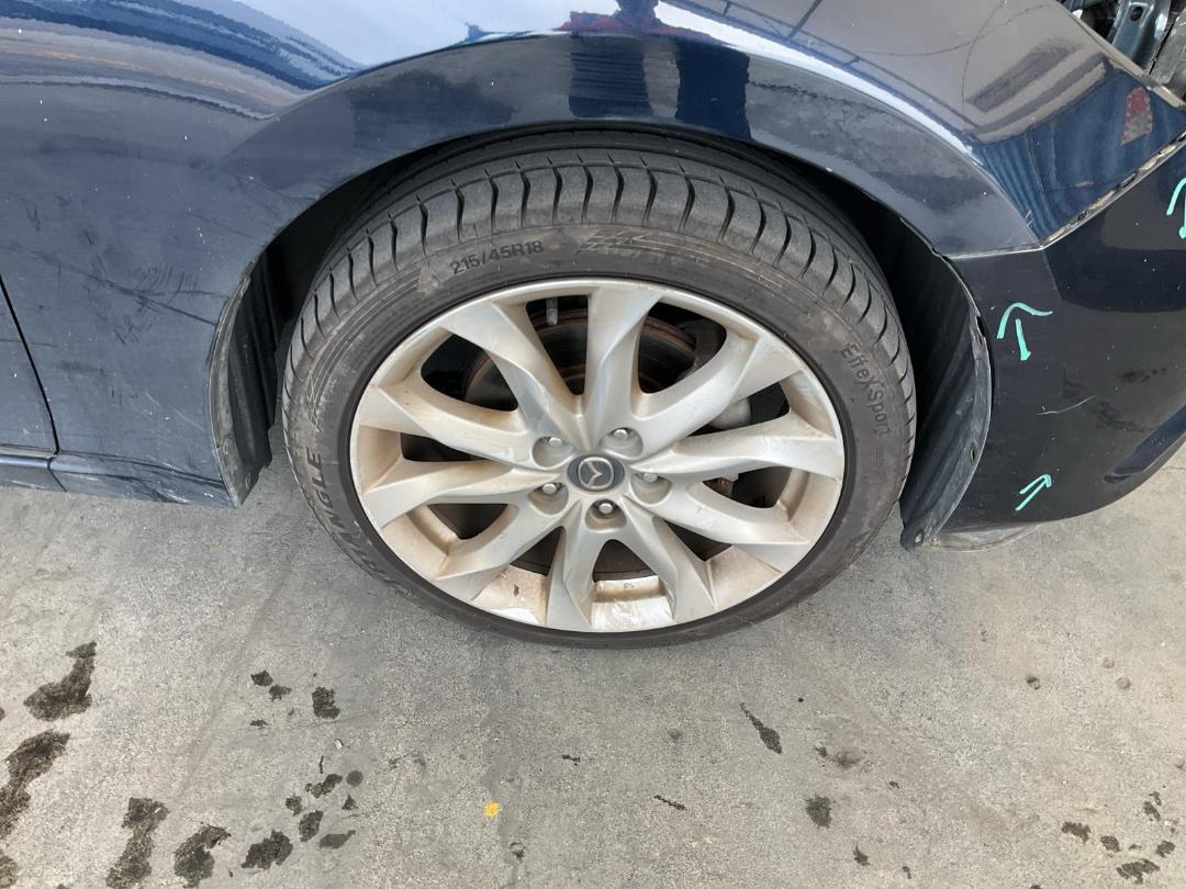 Photo '2' of Mazda Axela Photo '2' of Mazda Axela