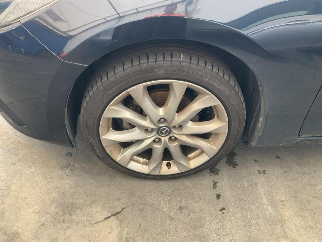 Photo '11' of Mazda Axela Photo '11' of Mazda Axela