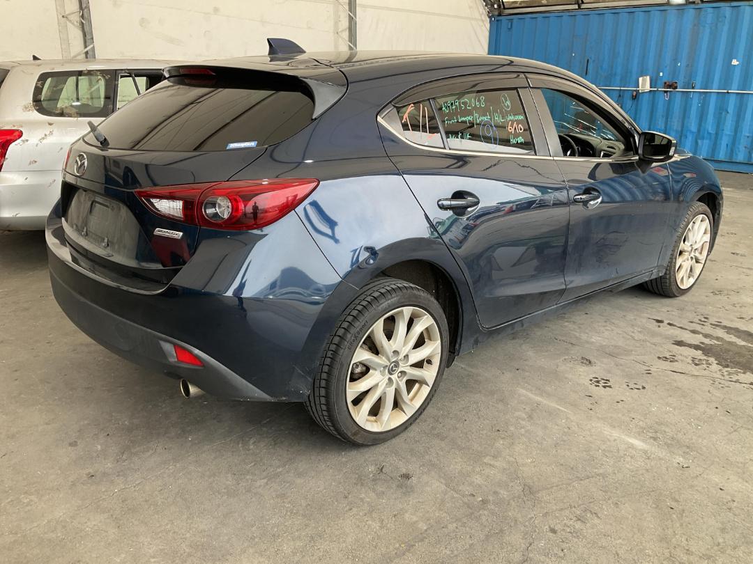 Photo '19' of Mazda Axela Photo '19' of Mazda Axela