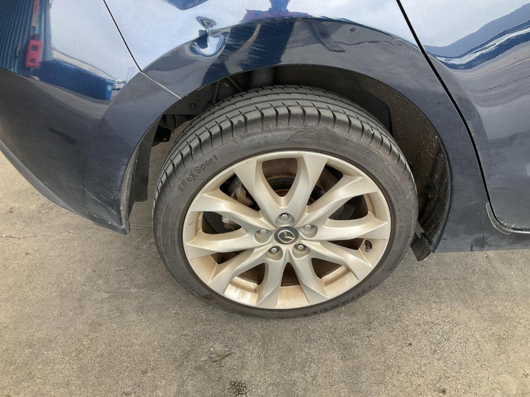 Photo '21' of Mazda Axela Photo '21' of Mazda Axela