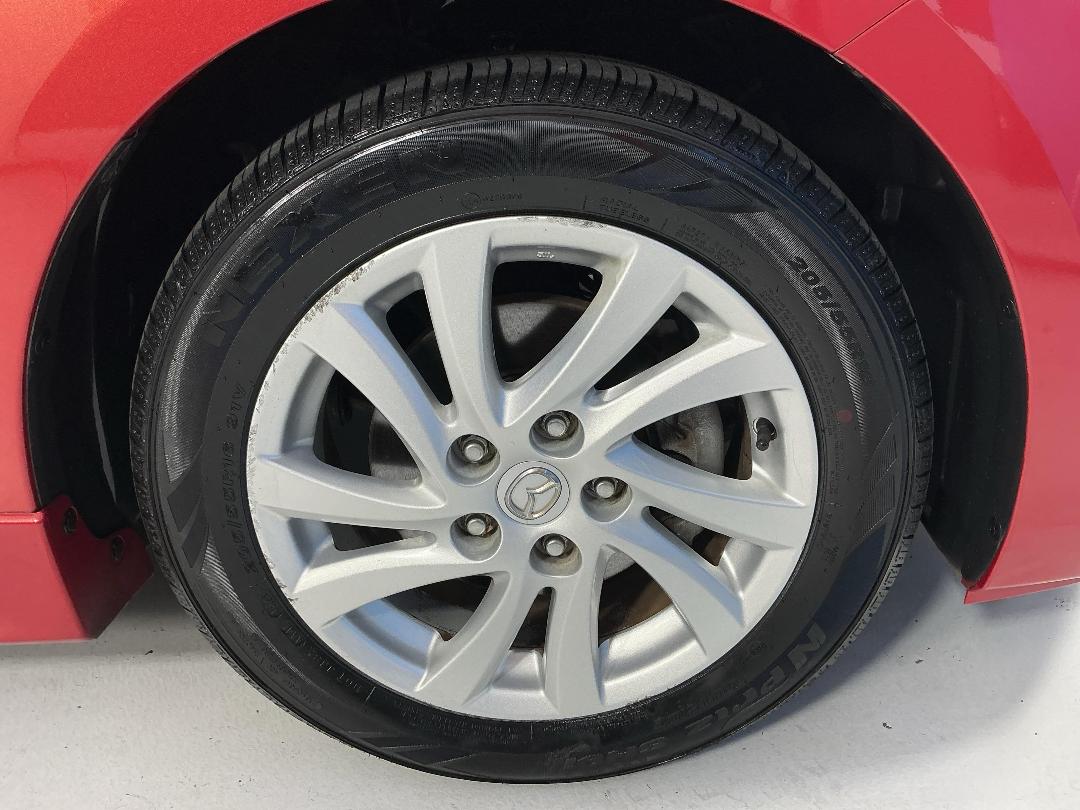 Photo '9' of Mazda Axela