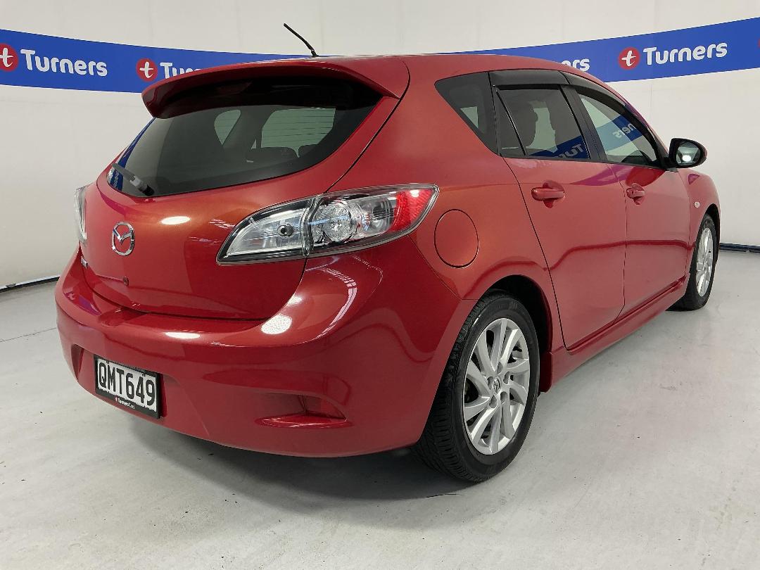 Photo '7' of Mazda Axela