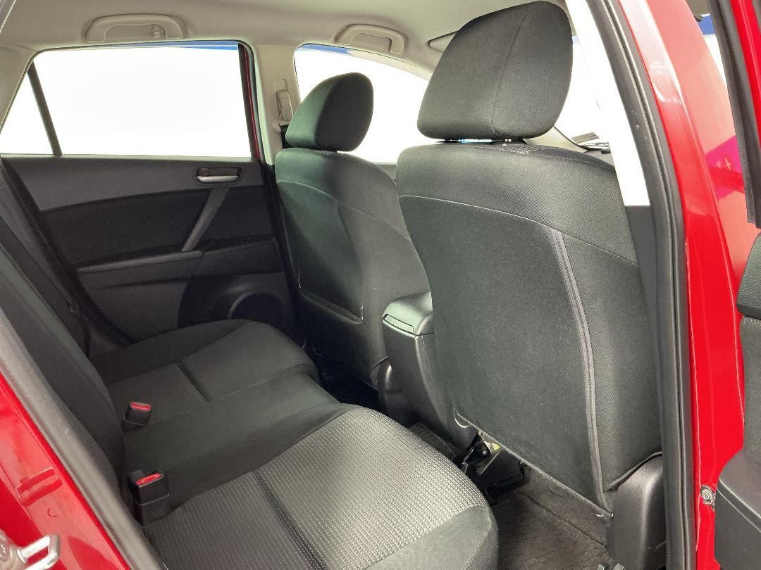 Photo '20' of Mazda Axela