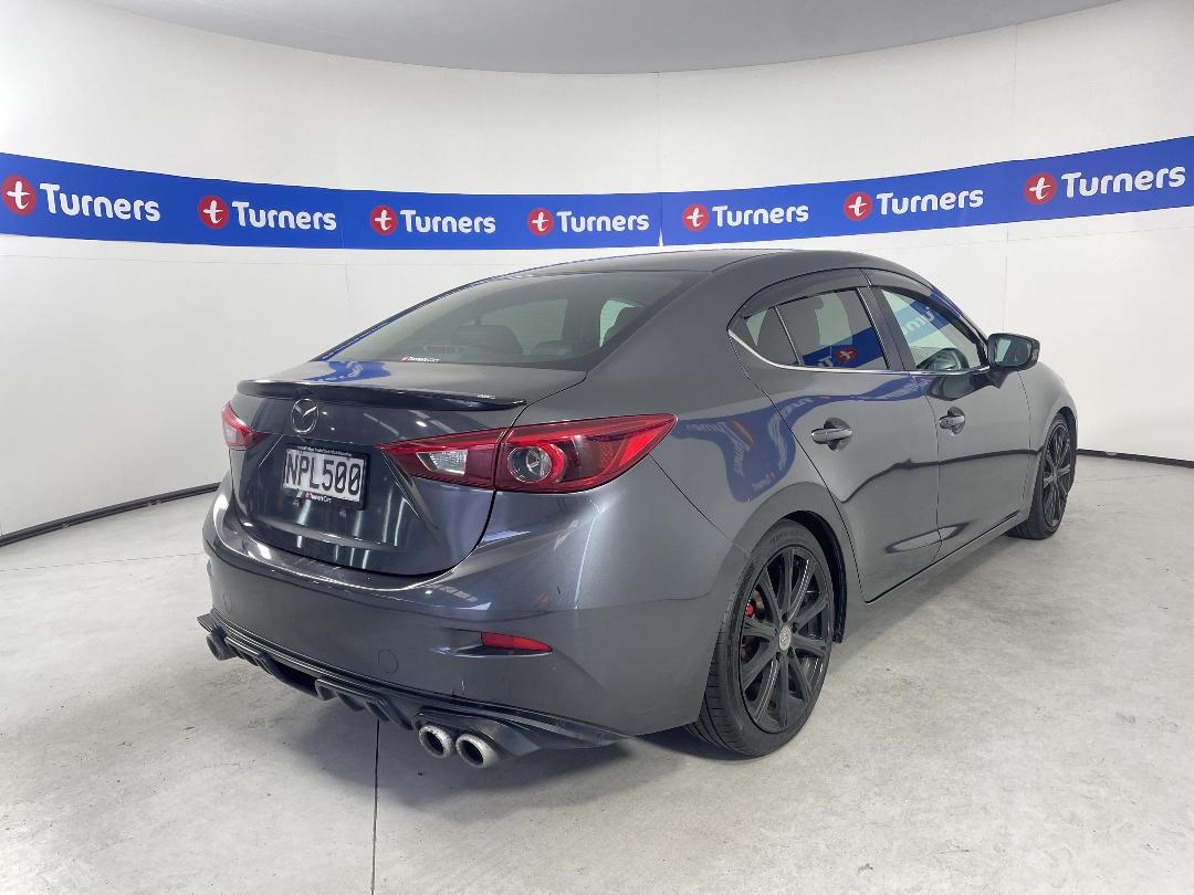 Photo '7' of Mazda Axela