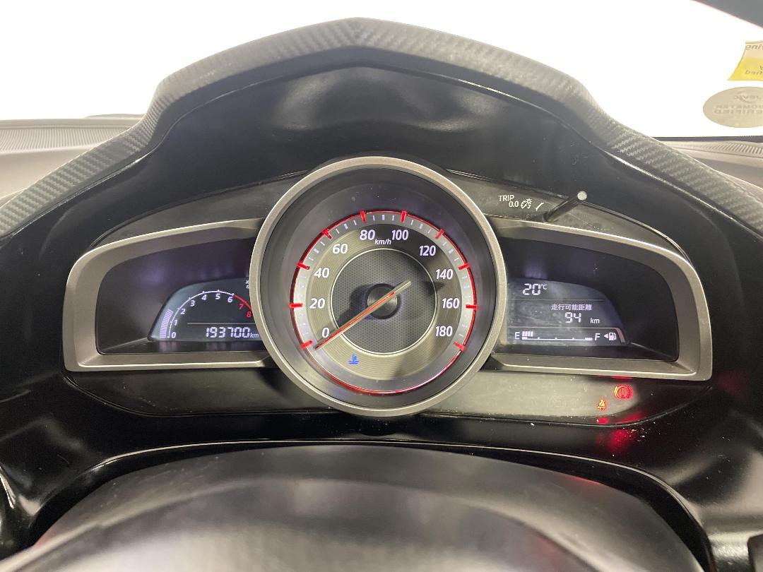 Photo '21' of Mazda Axela