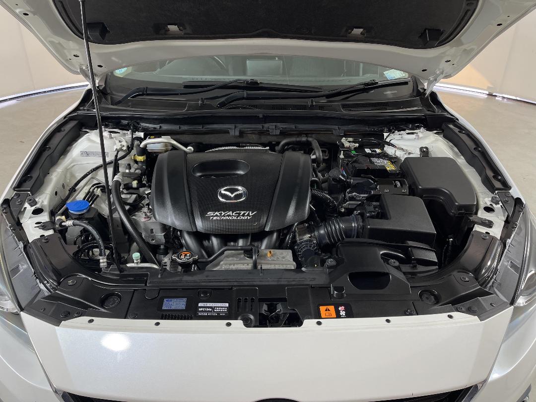 Photo '13' of Mazda Axela Photo '13' of Mazda Axela