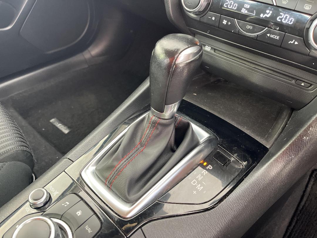 Photo '18' of Mazda Axela Photo '18' of Mazda Axela