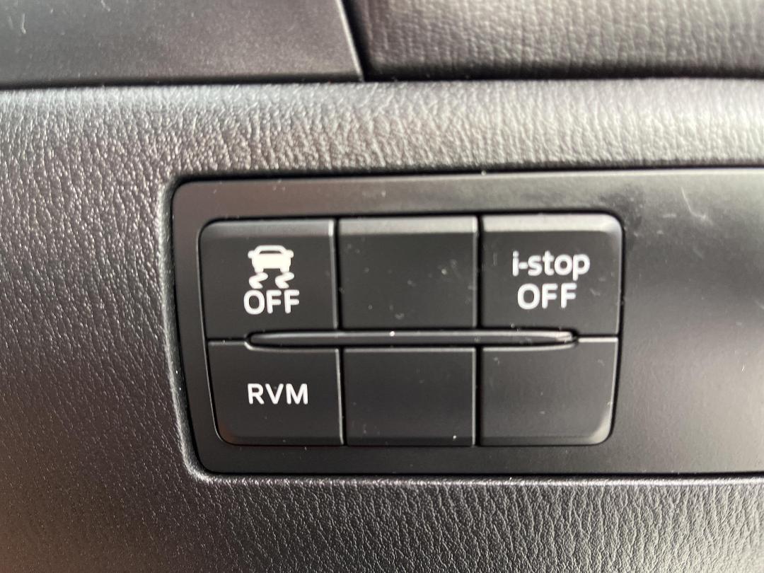 Photo '24' of Mazda Axela Photo '24' of Mazda Axela